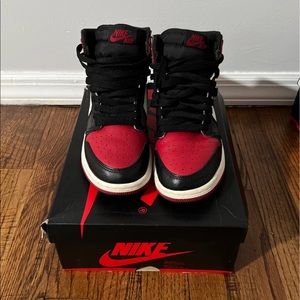SOLDDDDDD JORDAN 1 HIGH TOP BRED TOE